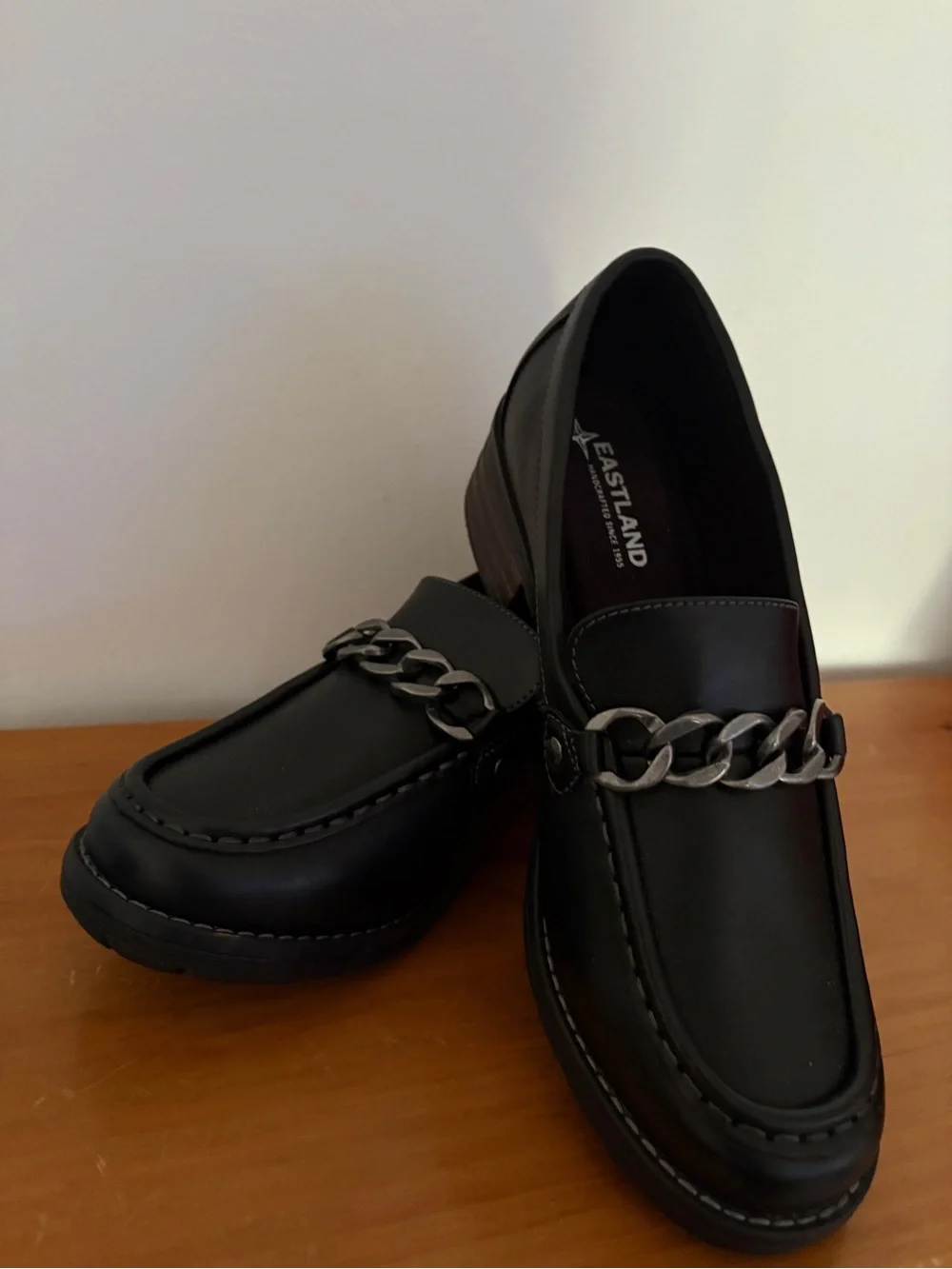 Eastland sleek black